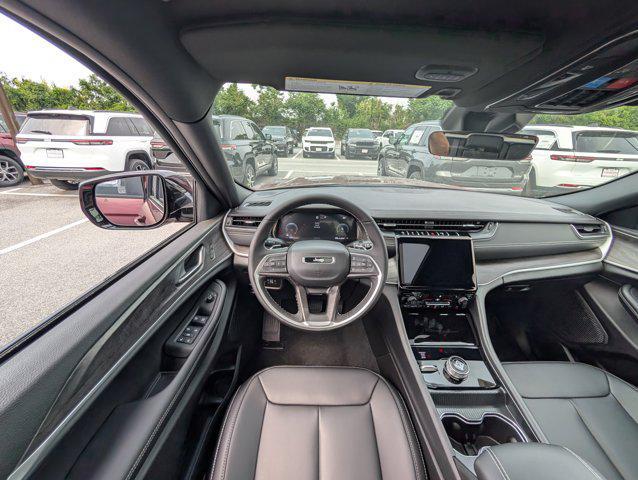 new 2025 Jeep Grand Cherokee car, priced at $39,891