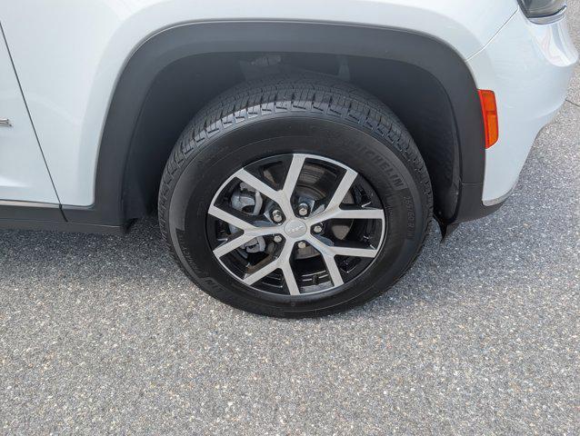 used 2024 Jeep Grand Cherokee L car, priced at $40,457