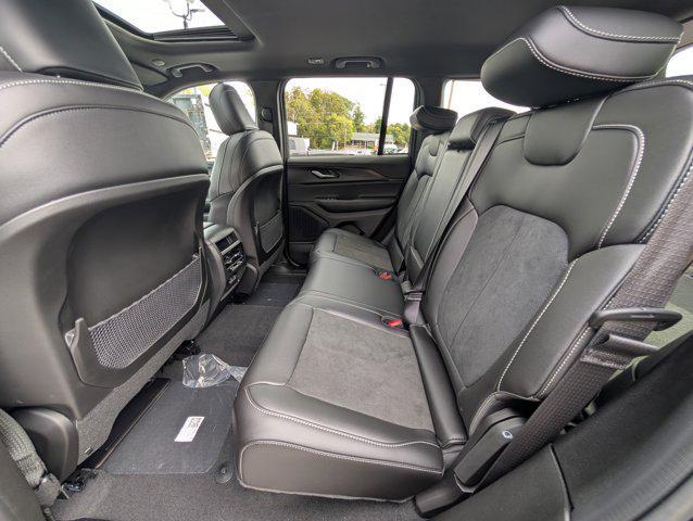 new 2025 Jeep Grand Cherokee car, priced at $40,813