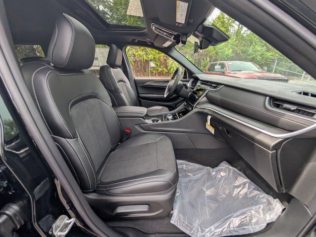 new 2025 Jeep Grand Cherokee car, priced at $40,813