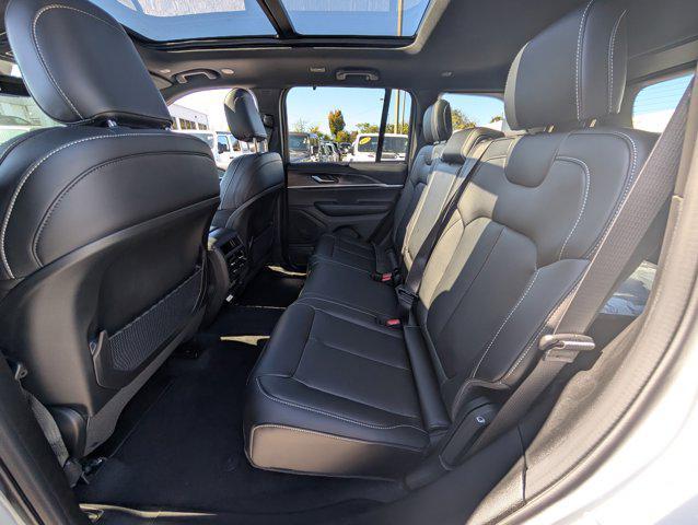 new 2025 Jeep Grand Cherokee car, priced at $52,715