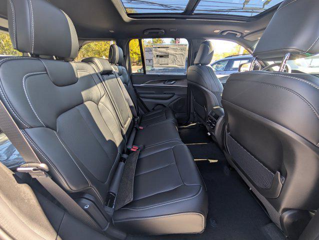new 2025 Jeep Grand Cherokee car, priced at $52,715