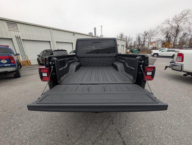 new 2026 Jeep Gladiator car, priced at $57,182