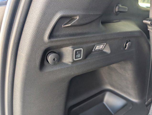new 2025 Jeep Grand Cherokee L car, priced at $48,054