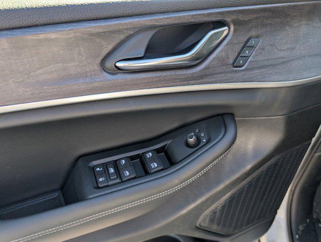 new 2025 Jeep Grand Cherokee L car, priced at $48,054