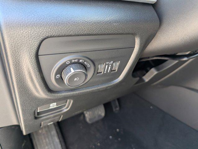 new 2025 Jeep Grand Cherokee L car, priced at $48,054