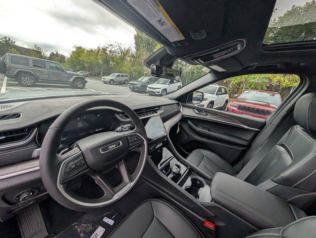 new 2025 Jeep Grand Cherokee car, priced at $50,485