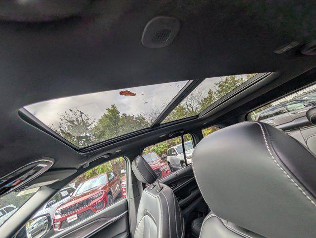 new 2025 Jeep Grand Cherokee car, priced at $47,305