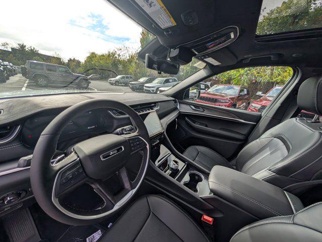new 2025 Jeep Grand Cherokee car, priced at $47,305