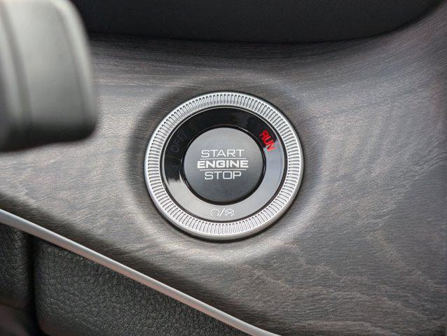 new 2025 Jeep Grand Cherokee car, priced at $47,305