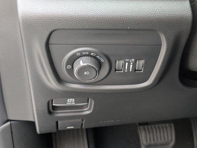 new 2025 Jeep Grand Cherokee car, priced at $47,305