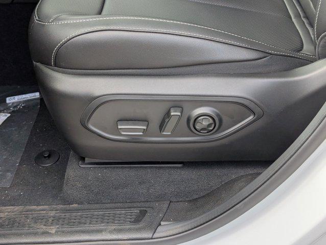 new 2025 Jeep Grand Cherokee car, priced at $47,305