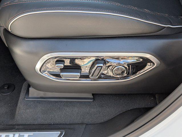 new 2025 Jeep Grand Cherokee car, priced at $53,339