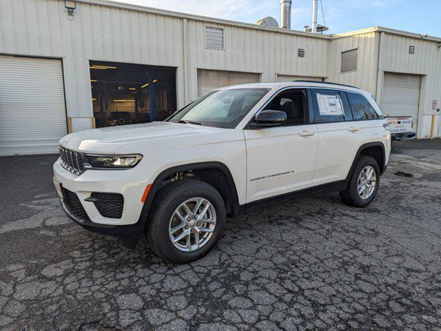 new 2025 Jeep Grand Cherokee car, priced at $40,046