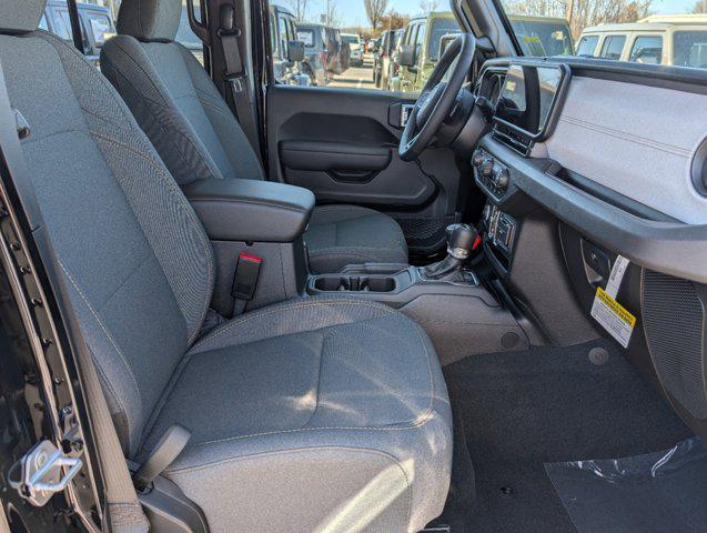 new 2025 Jeep Wrangler car, priced at $45,059