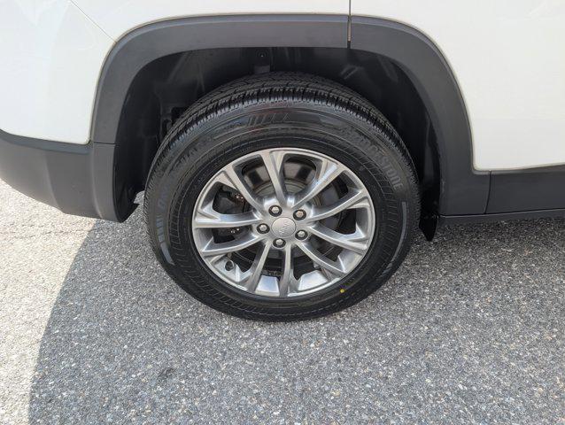 used 2019 Jeep Cherokee car, priced at $14,999