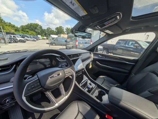 new 2025 Jeep Grand Cherokee L car, priced at $53,937