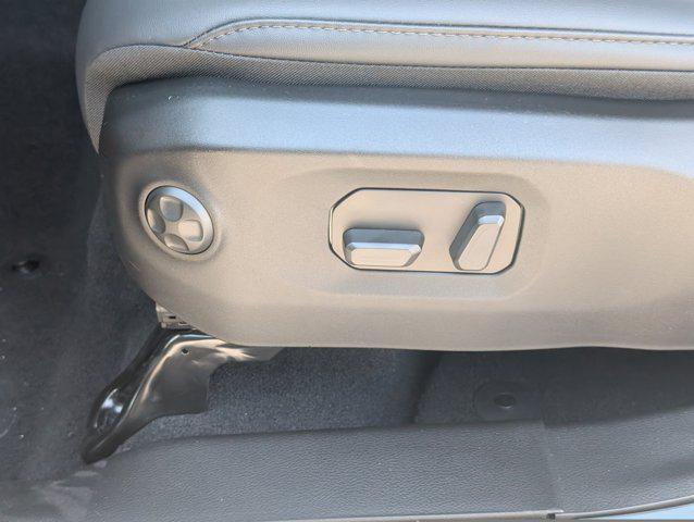 new 2025 Jeep Gladiator car, priced at $51,460