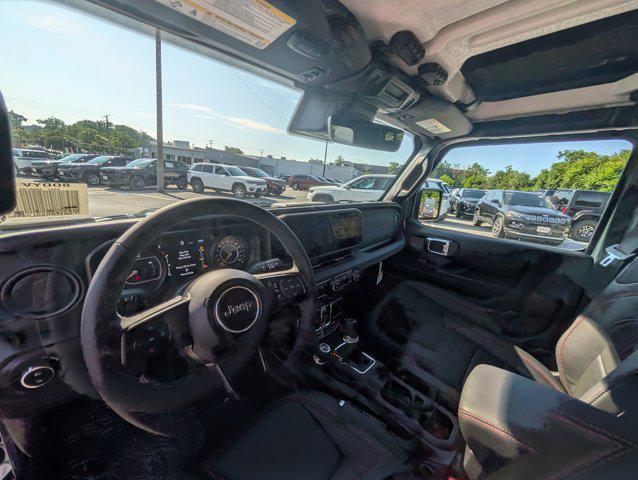 new 2025 Jeep Gladiator car, priced at $51,460