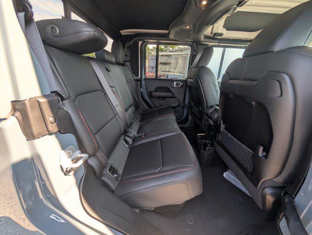 new 2025 Jeep Gladiator car, priced at $51,460