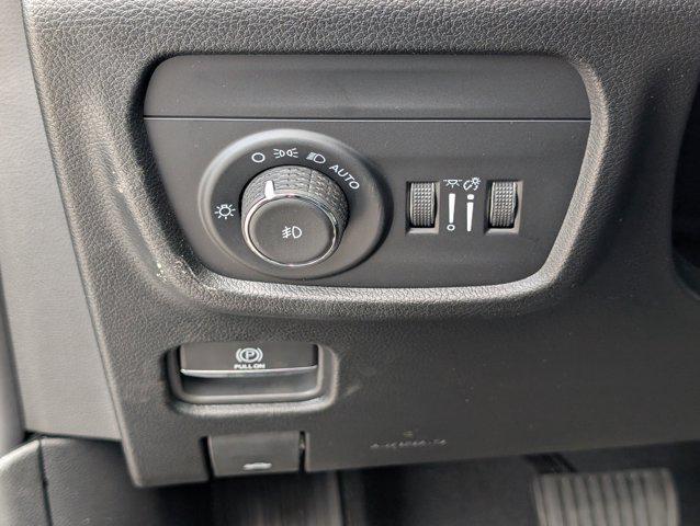 new 2025 Jeep Grand Cherokee car, priced at $47,129