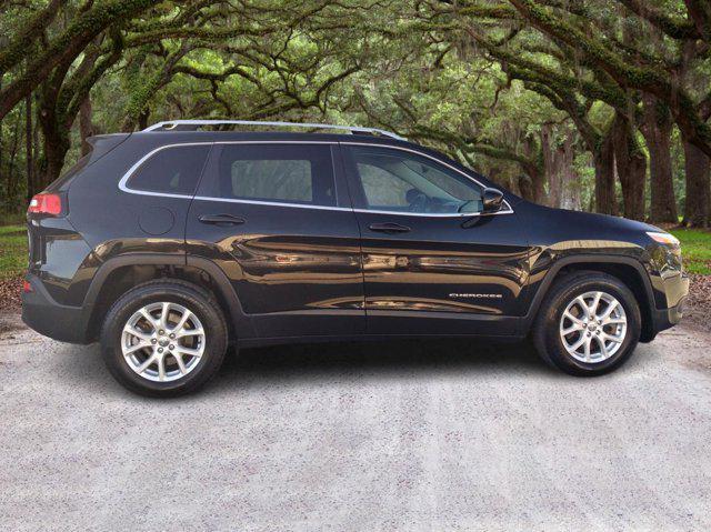 used 2016 Jeep Cherokee car, priced at $12,871