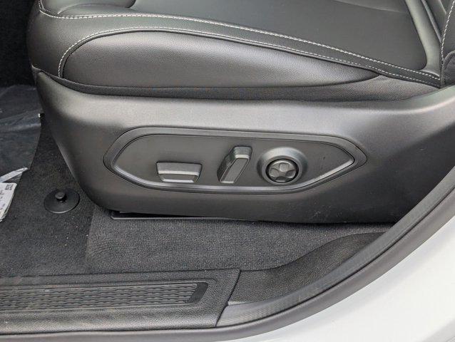 new 2025 Jeep Grand Cherokee car, priced at $44,672