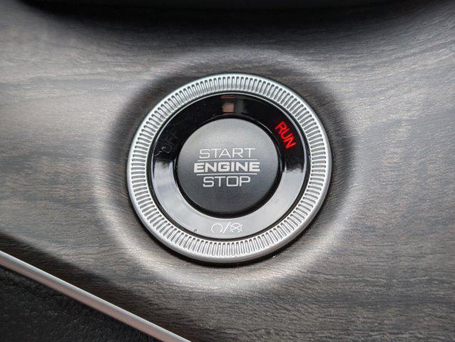 new 2025 Jeep Grand Cherokee car, priced at $44,672