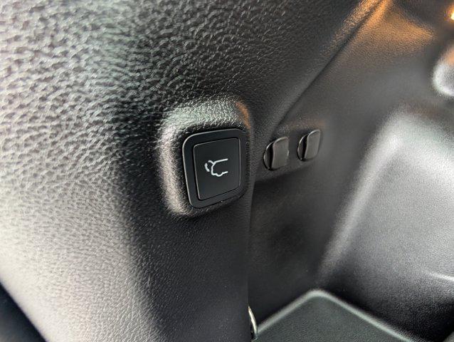 used 2022 Jeep Cherokee car, priced at $23,967