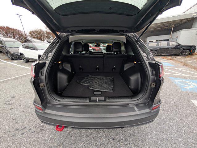 used 2022 Jeep Cherokee car, priced at $23,967