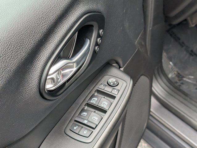 used 2022 Jeep Cherokee car, priced at $23,967