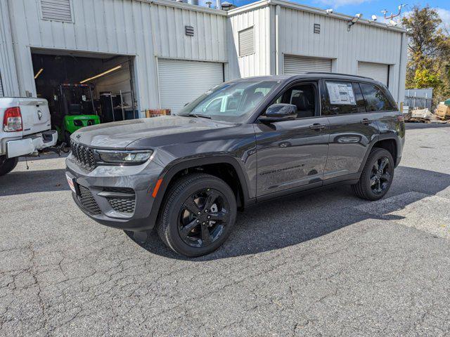 new 2025 Jeep Grand Cherokee car, priced at $45,364