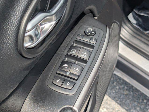 used 2020 Jeep Cherokee car, priced at $17,995