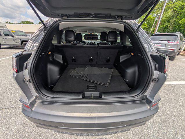 used 2020 Jeep Cherokee car, priced at $17,995