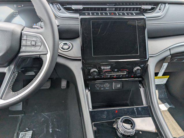new 2025 Jeep Grand Cherokee car, priced at $36,415