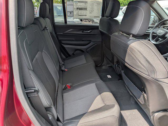 new 2025 Jeep Grand Cherokee car, priced at $36,415