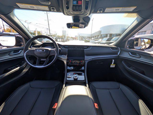 new 2025 Jeep Grand Cherokee car, priced at $45,208