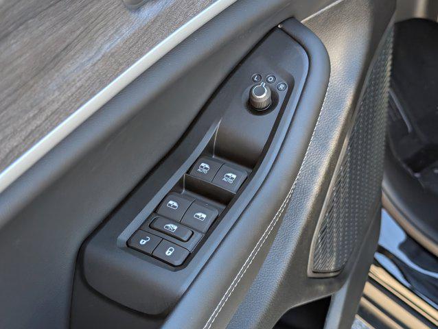 new 2025 Jeep Grand Cherokee car, priced at $45,208