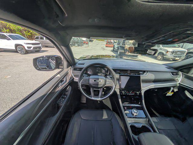 new 2025 Jeep Grand Cherokee car, priced at $50,485