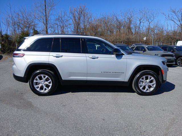 used 2022 Jeep Grand Cherokee car, priced at $31,740