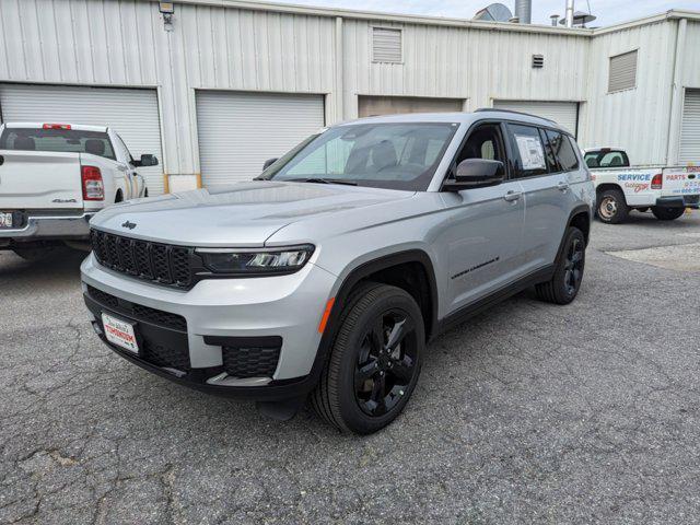 new 2024 Jeep Grand Cherokee L car, priced at $42,304