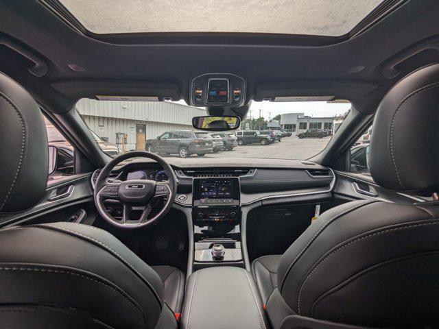 new 2024 Jeep Grand Cherokee L car, priced at $42,304