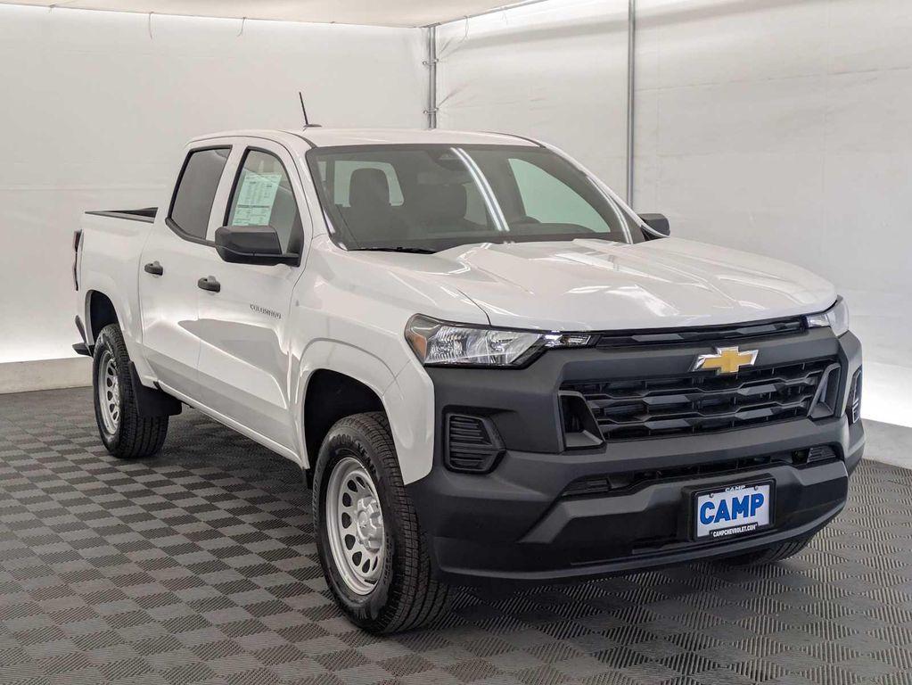 new 2025 Chevrolet Colorado car, priced at $31,499