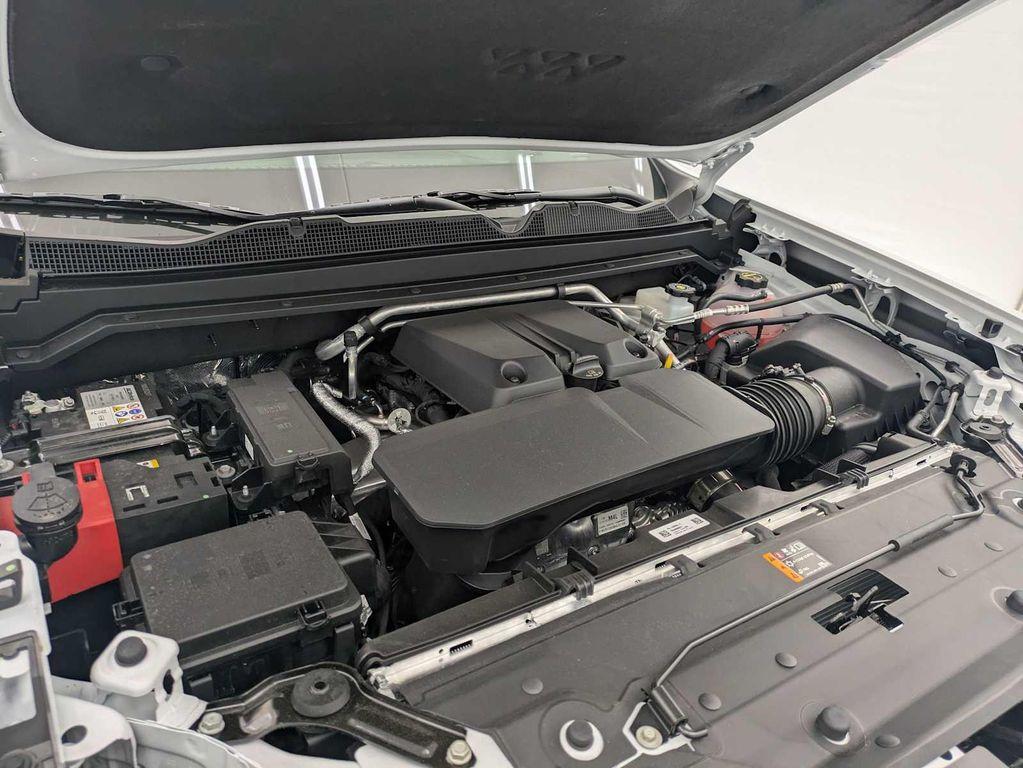 new 2025 Chevrolet Colorado car, priced at $31,499