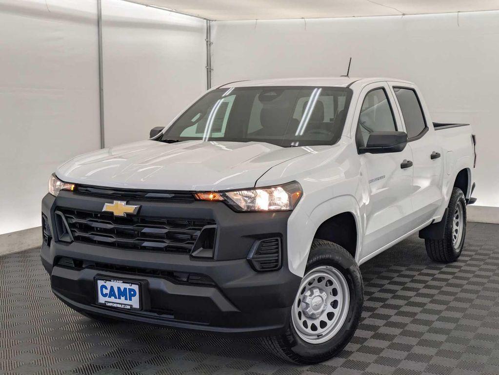 new 2025 Chevrolet Colorado car, priced at $31,499