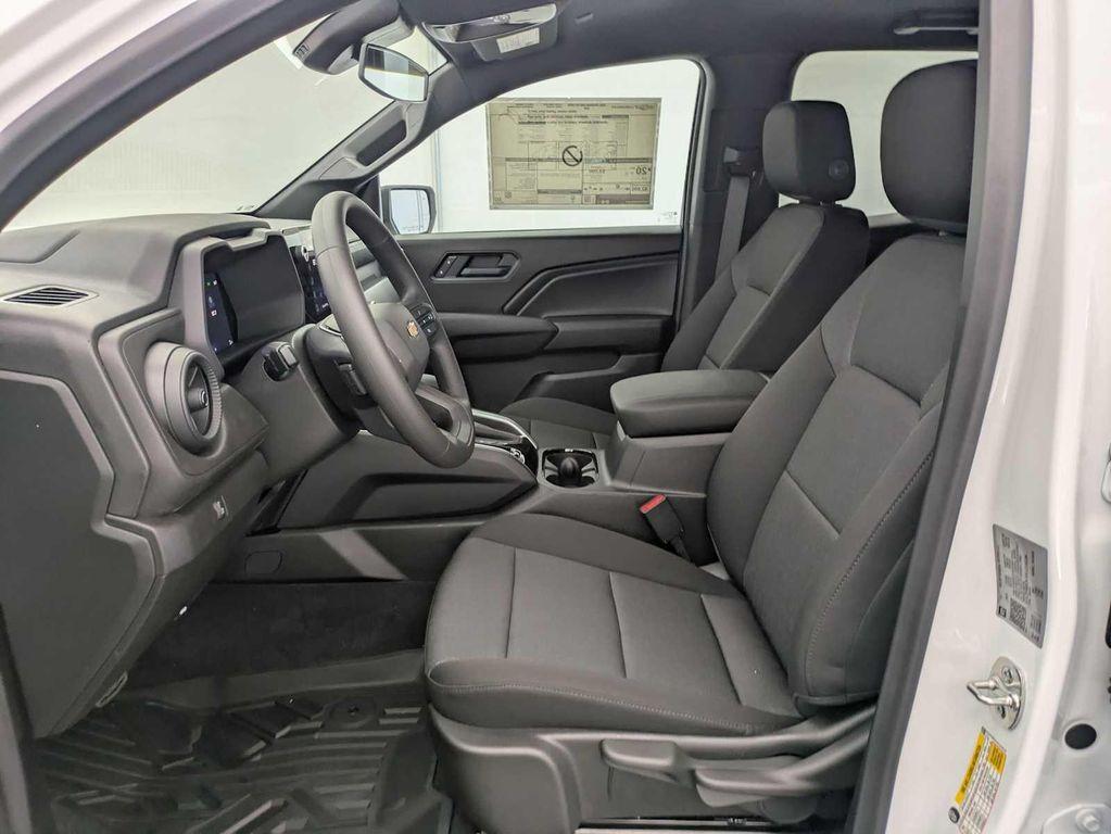 new 2025 Chevrolet Colorado car, priced at $31,499
