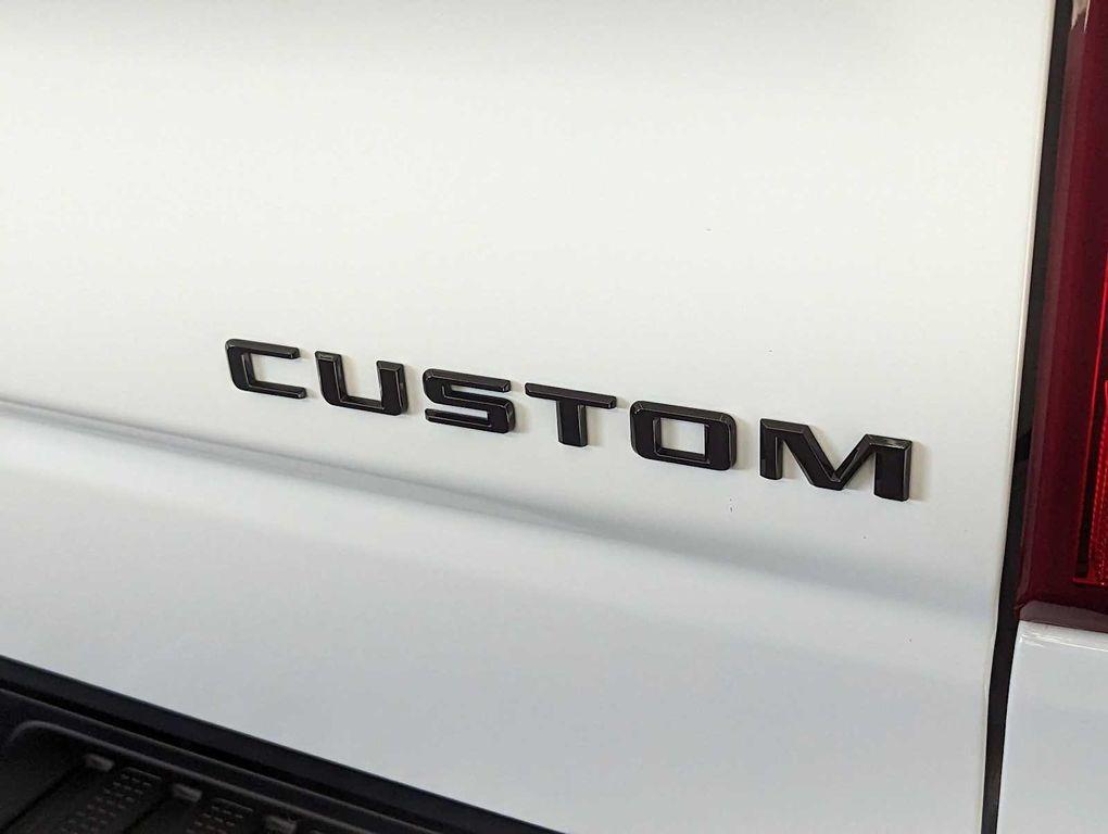 new 2025 Chevrolet Silverado 1500 car, priced at $49,000