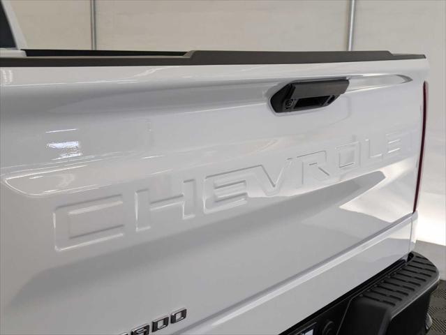 new 2025 Chevrolet Silverado 1500 car, priced at $42,160