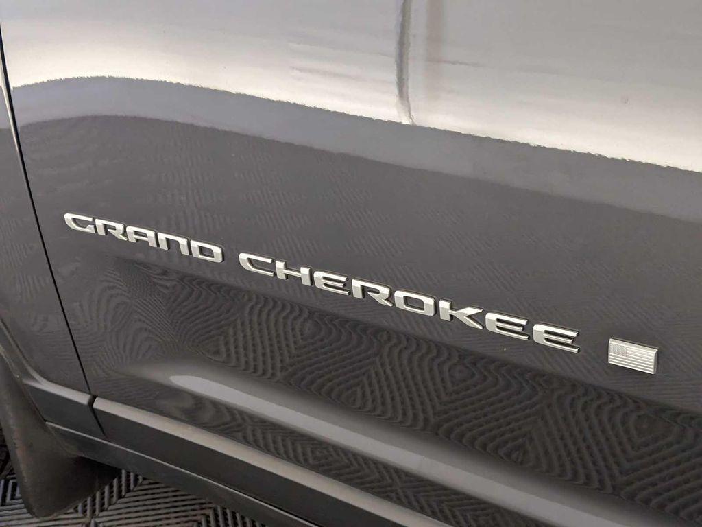 used 2025 Jeep Grand Cherokee car, priced at $42,995