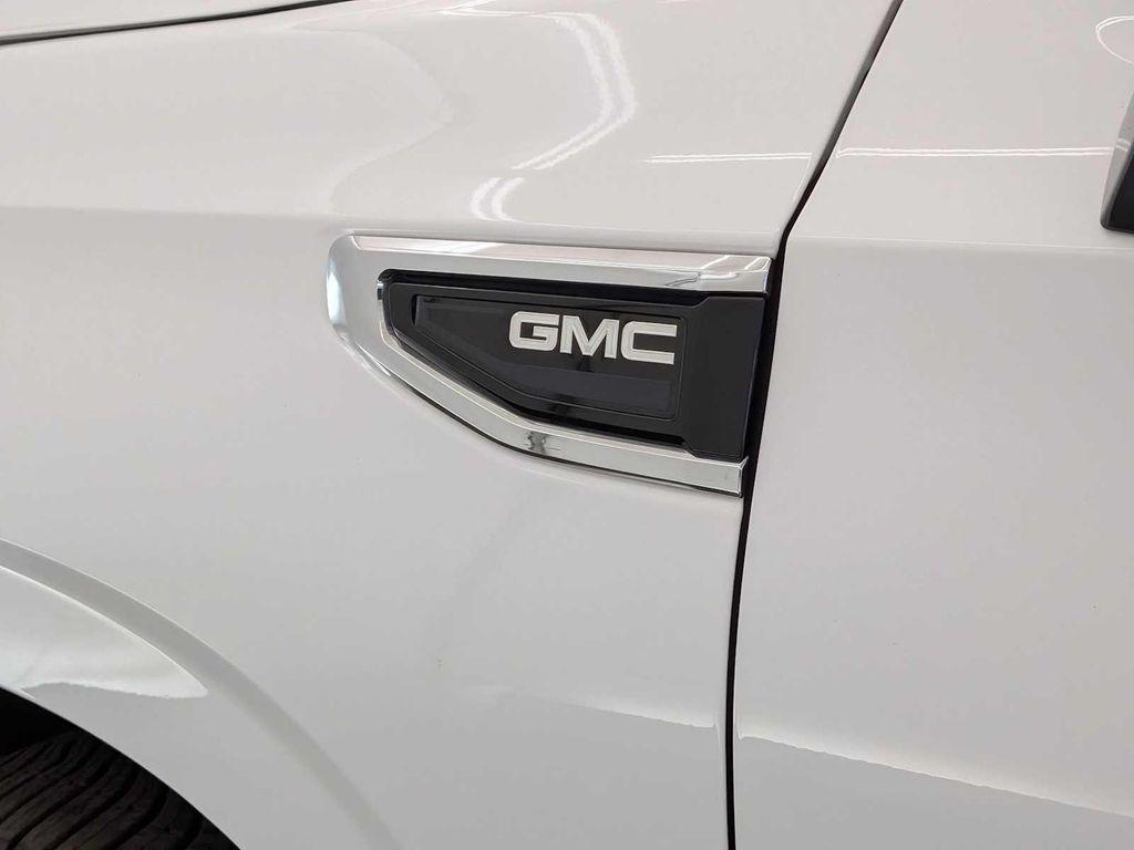 used 2023 GMC Yukon car, priced at $40,695